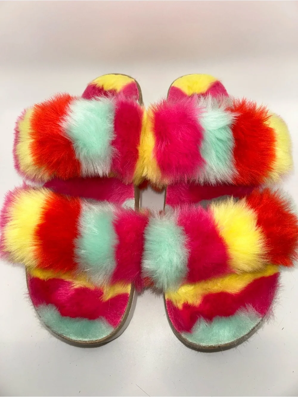 Madden girl furbee multicolor faux fur platform sandals NWOB size 8